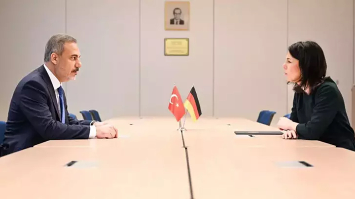 Bakan Fidan, Annalena Baerbock ile bir araya geldi